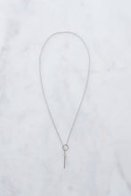 将图片加载到图库查看器，Silver Threader Necklace